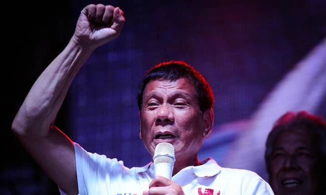 Ντουτέρτε: Απειλεί να συλλάβει την εισαγγελέα του Διεθνούς Ποινικού Δικαστηρίου